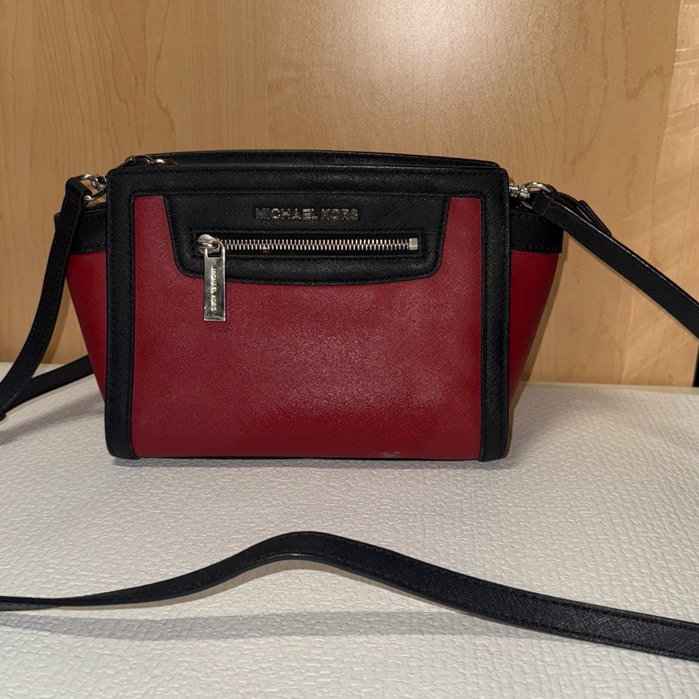 Michael Kors Red and Black Crossbody Bag with Modern‎ Aesthetic